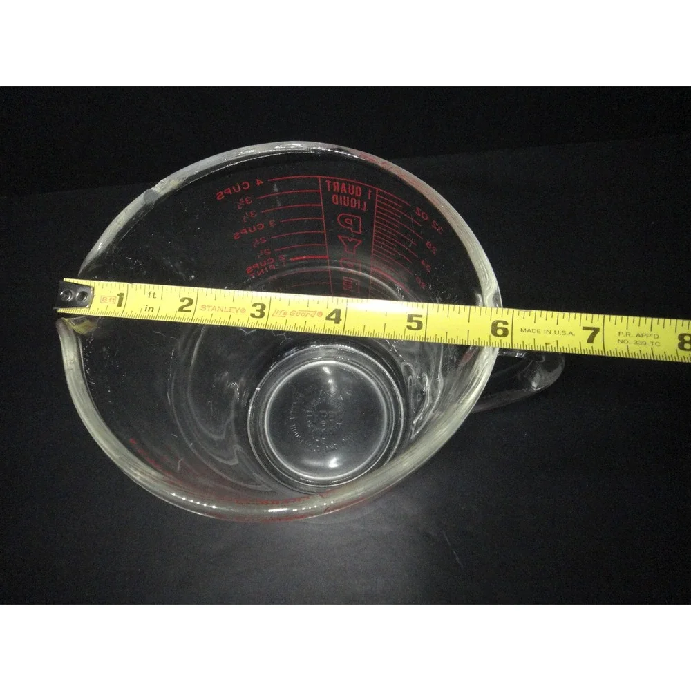 Vintage Pyrex 1 Quart Liquid Measuring Cup 32 oz 4 Cup Red Lettering D-Handle